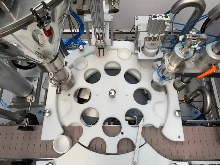 POWDERLINE filling and capping machine for filling and closing bulk goods and powder